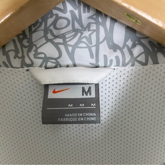 Vintage Lebron James Nike Track Suit White Men’s Size Medium 2 Piece - Picture 16 of 16